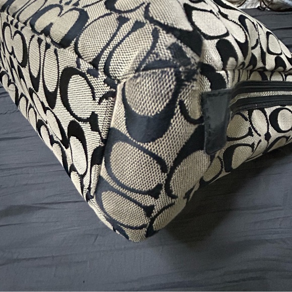 Coach Gallery Signature Tote Shoulder Bag Black and Tan Canvas and Leather - Picture 9 of 16